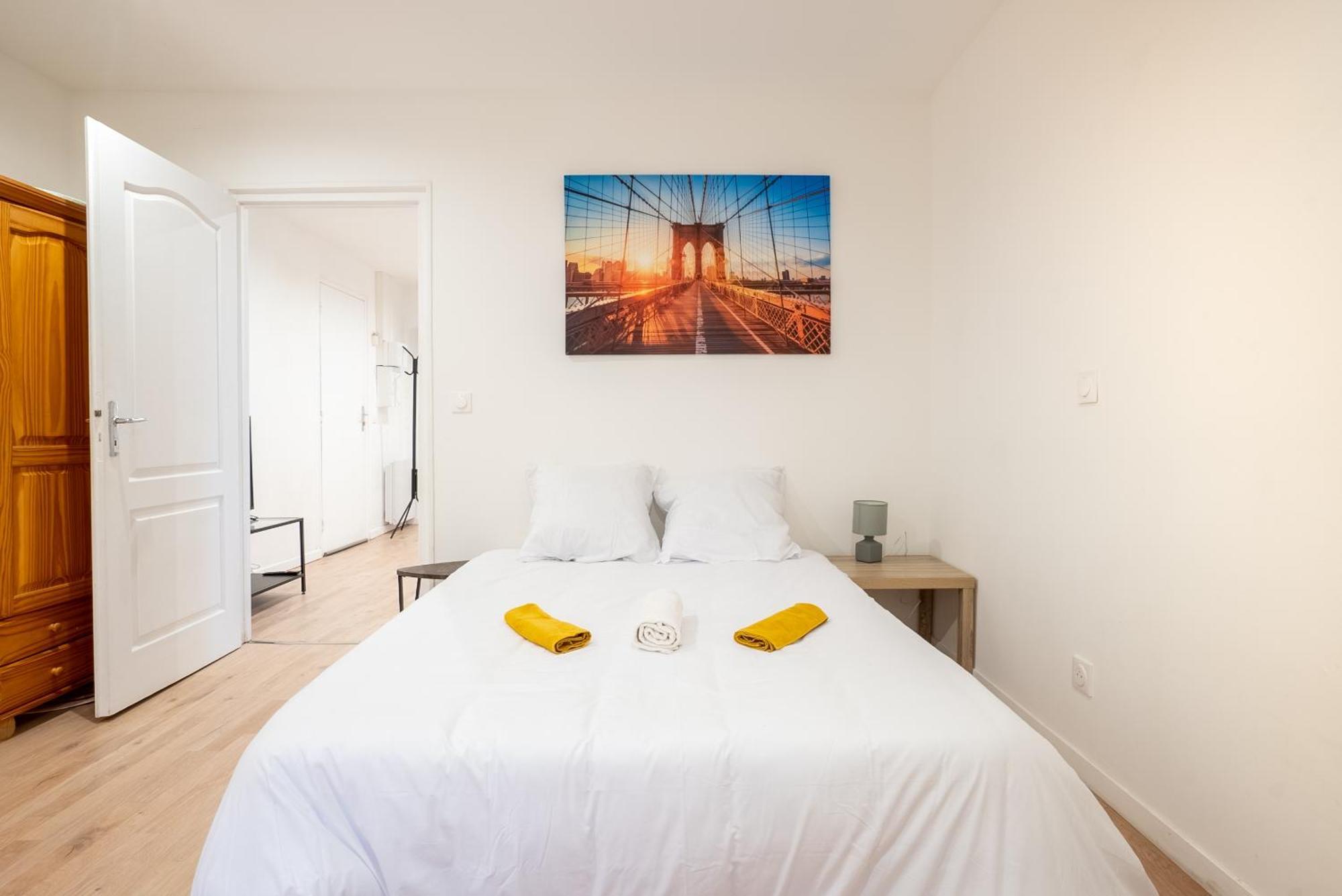 Budget Appart Avec Parking Au Centre-Ville Charleville-Mézières 外观 照片